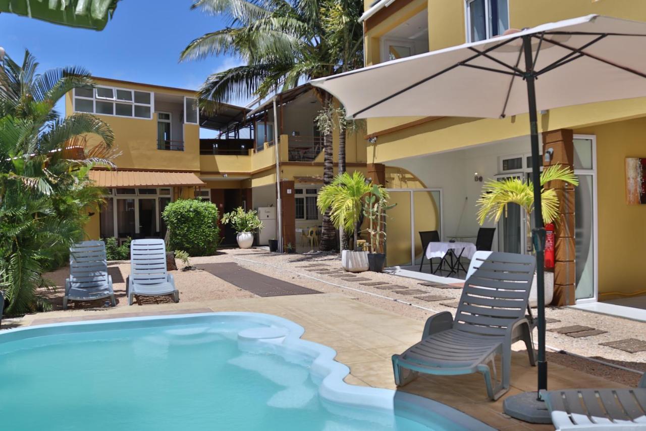 Seacret Bay Pereybere Beach Exterior foto