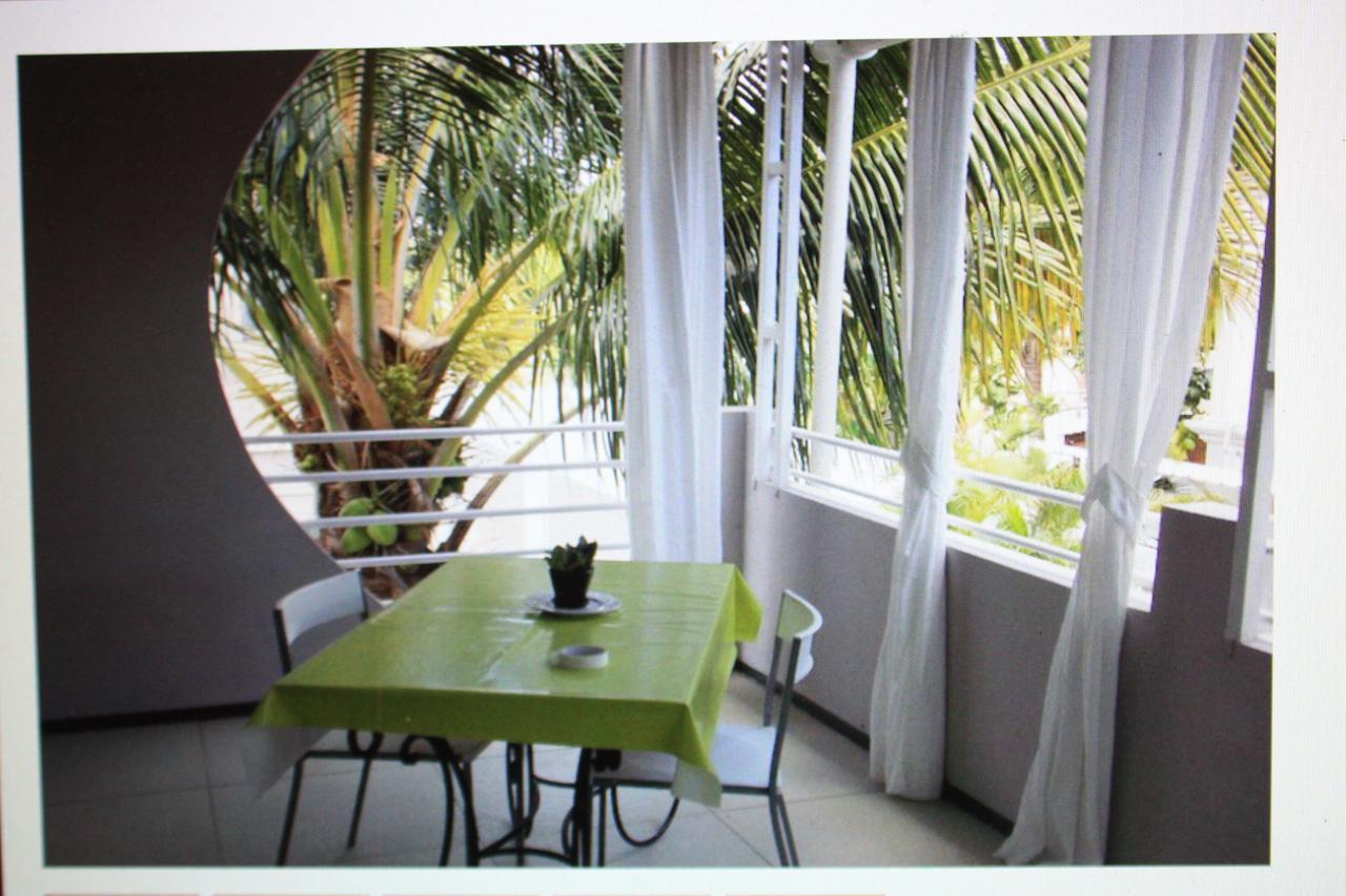 Seacret Bay Pereybere Beach Exterior foto