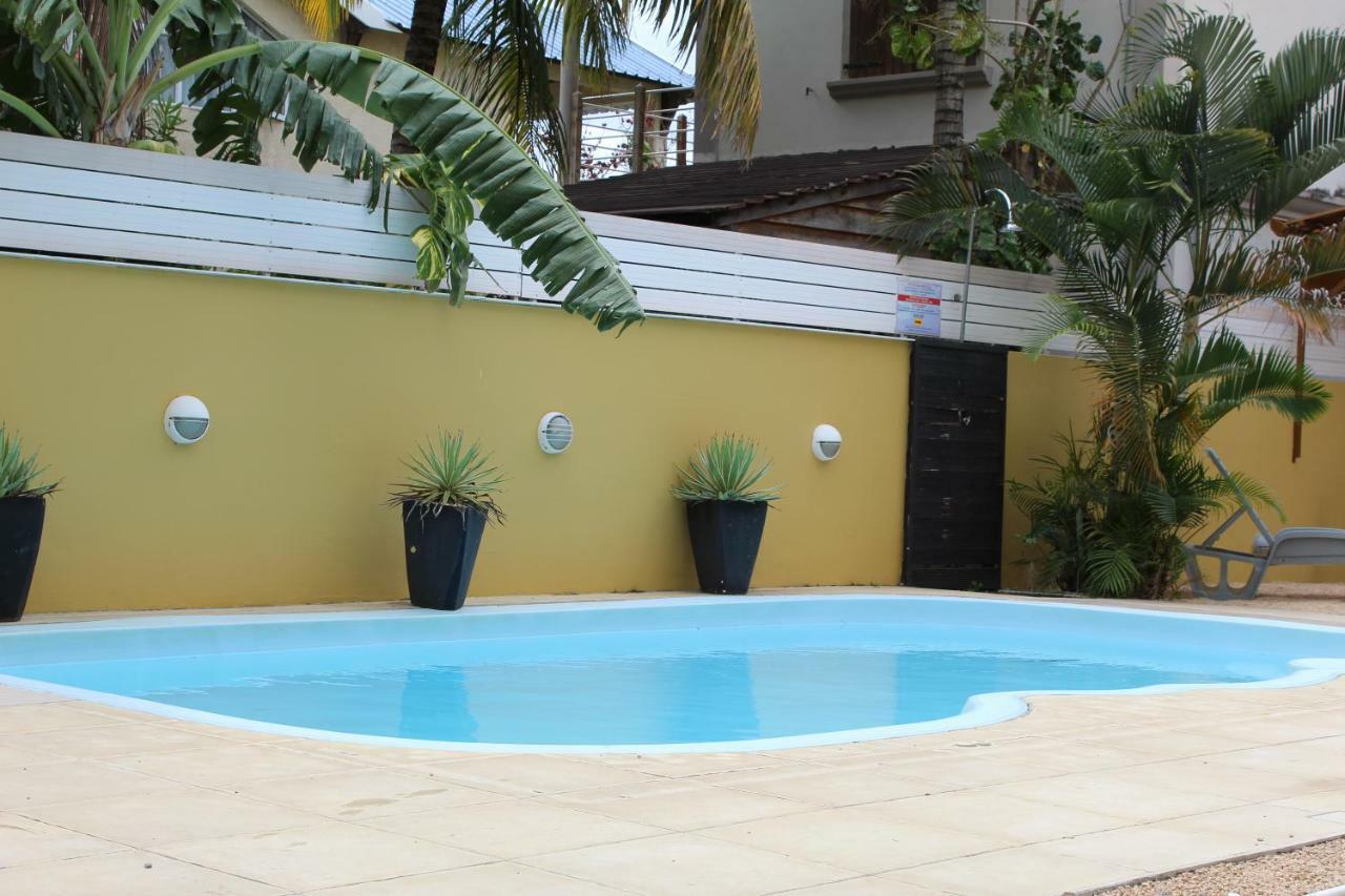 Seacret Bay Pereybere Beach Exterior foto